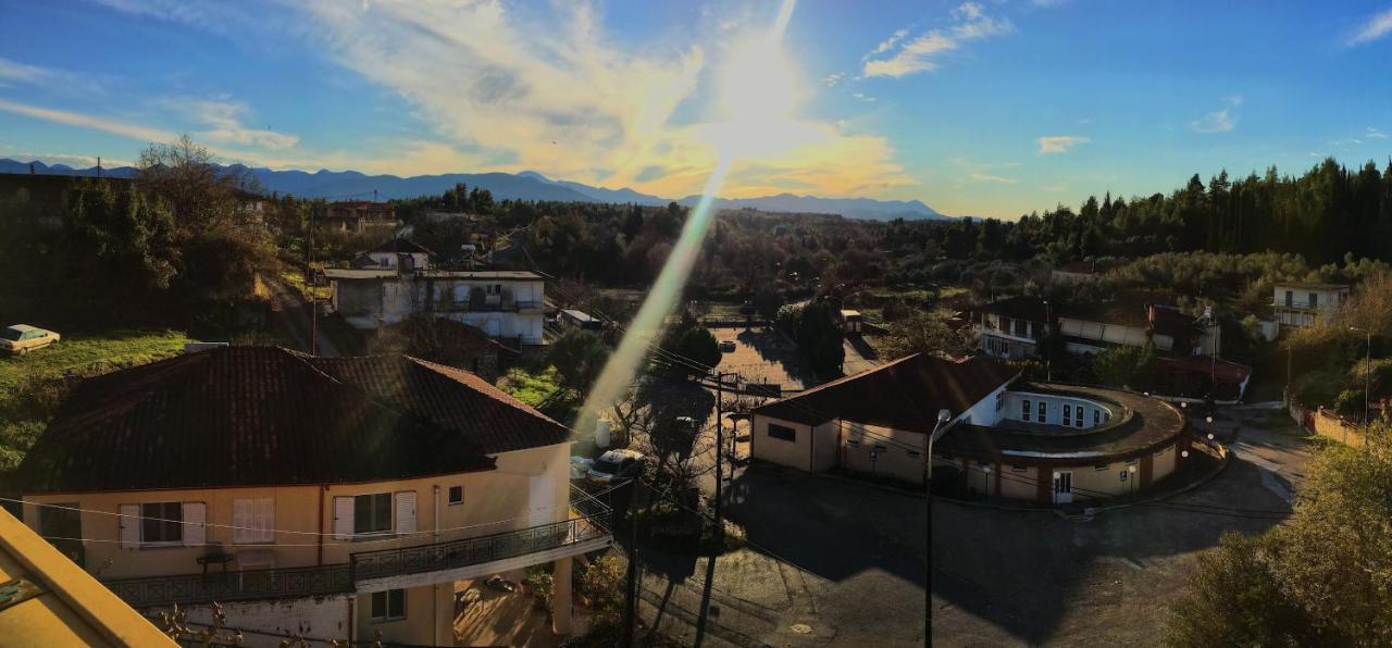 Ξενοδοχείο "Ηραία" Loutra  Exterior photo